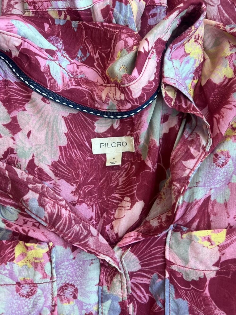 Small Pilcro Romy Relaxed Floral Blouse - Picture 4 of 4
